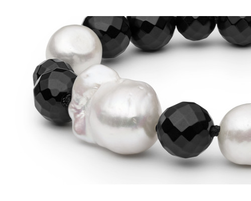 Semi-precious stones bracelet: onyx, pearl, kasumi like pearl — rhodium plated silver 925