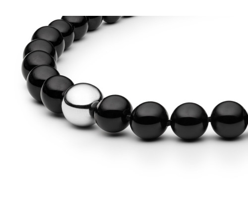 Semi-precious necklace: onyx — rhodium plated silver 925