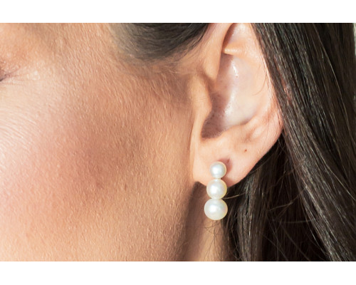 Ohrringe mit englischem Verschluss mit Perlen: Süßwasser, weiß, 5.0-7.5 мм — rhodiniertes Silber 925