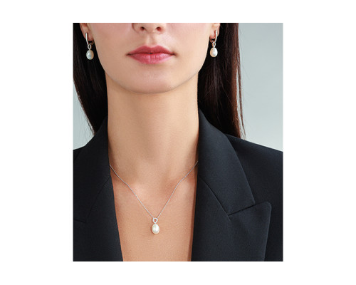 Naušnice s kvakom sa biserom: slatkovodno, bijela, 8.0-8.5 мм — rodinirano srebro 925