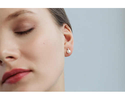 Stud earrings with pearls: freshwater, black, round, 6.0-6.5 мм — rhodium plated silver 925