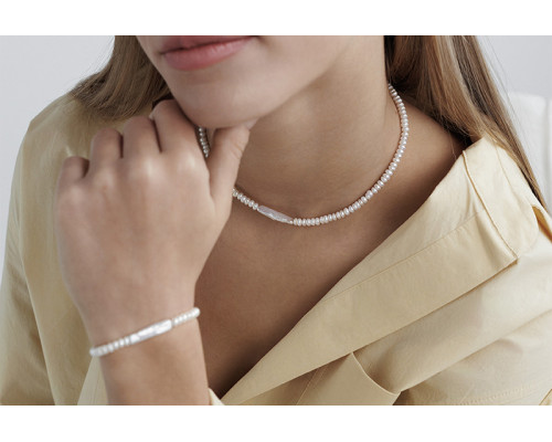 Necklace :: 252-01 / 5284 Necklace :: 252-01 / 5284